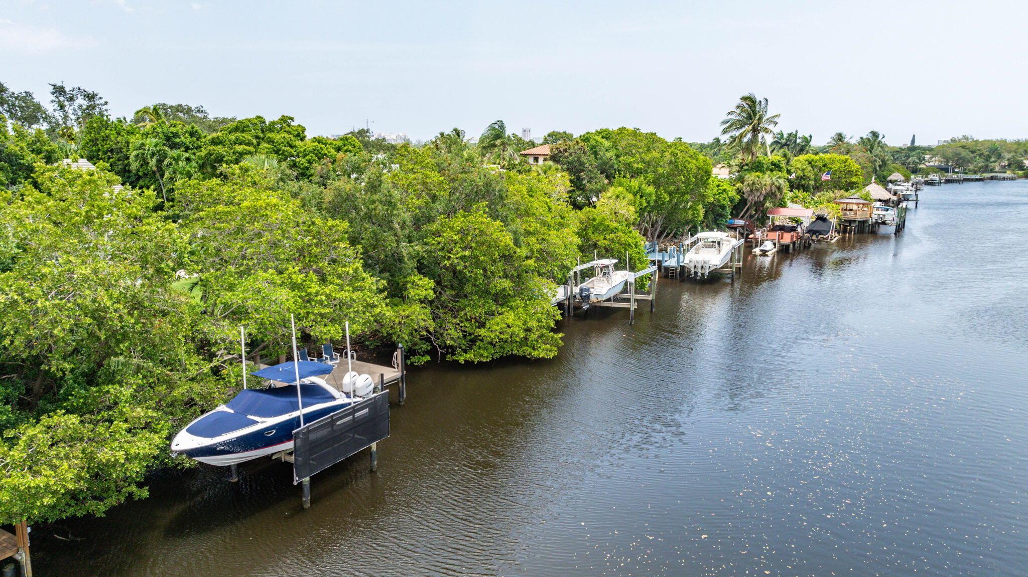 CARRIAGE TRADE - Residential