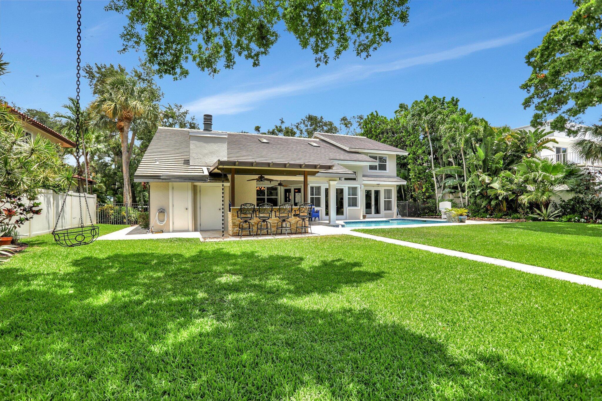 CARRIAGE TRADE - Residential