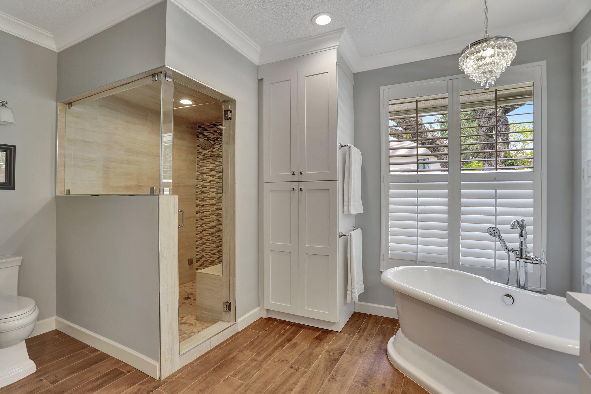 CARRIAGE TRADE - Residential