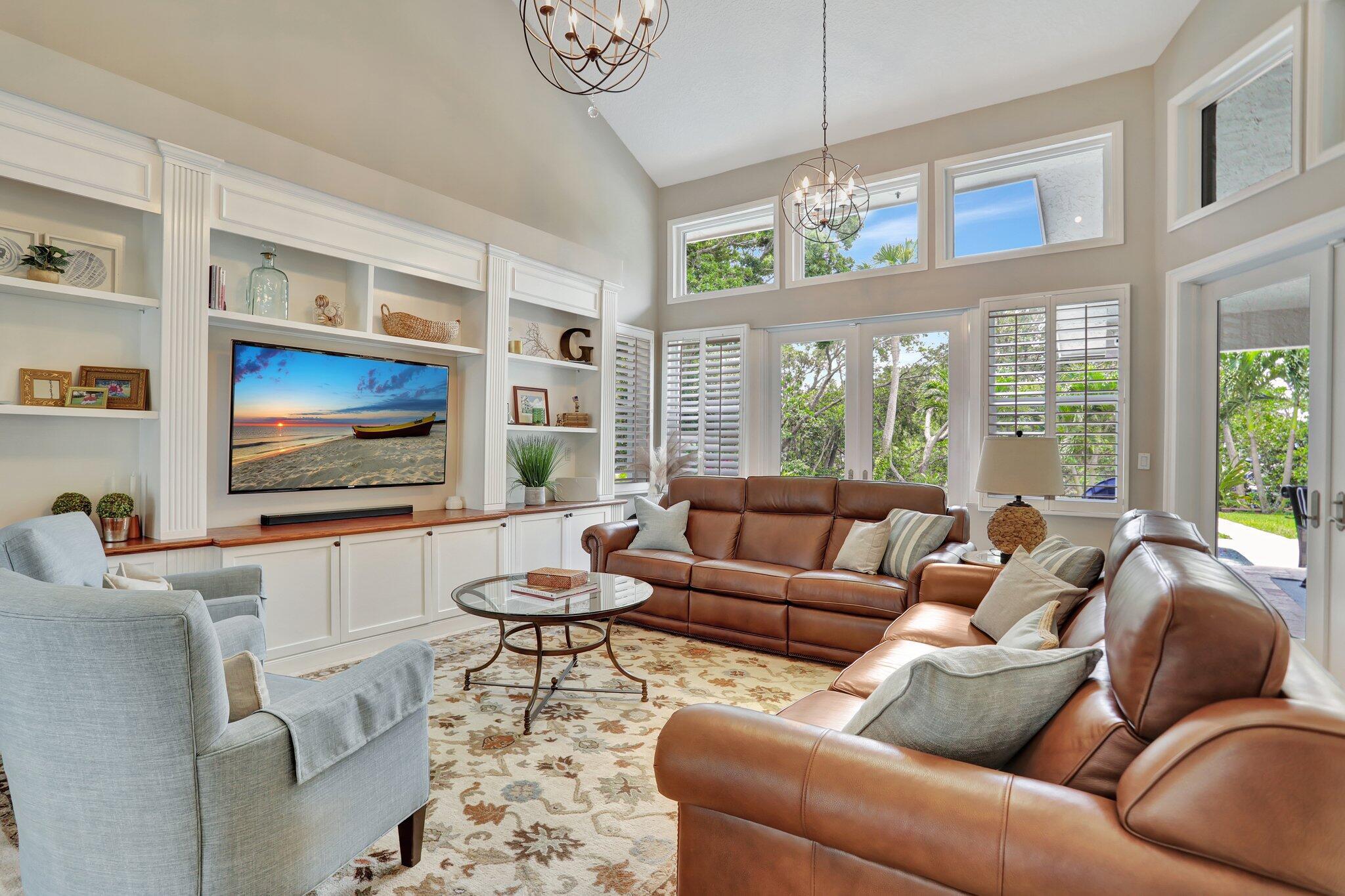 CARRIAGE TRADE - Residential