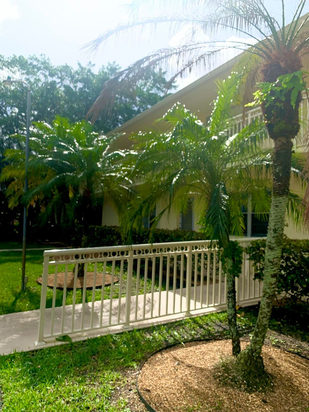 Photo of 96 Hastings F, West Palm Beach, FL 33417 (MLS # B26014266)