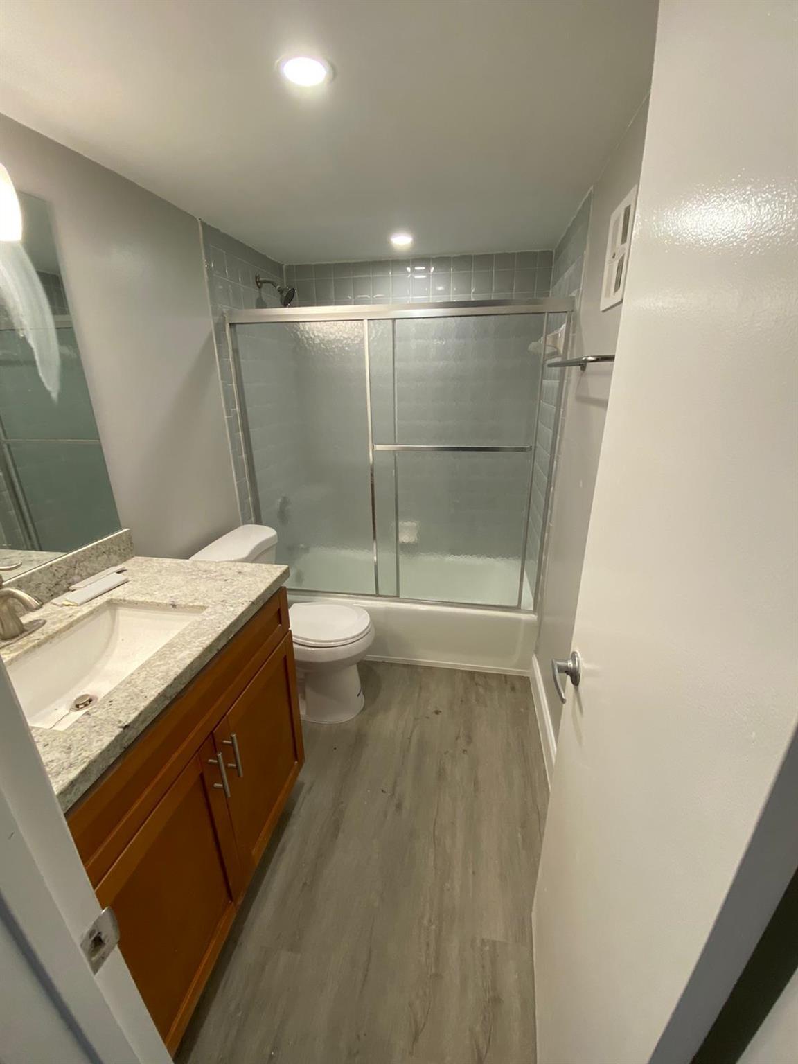 SPANISH OAKS CONDO - Residential Lease