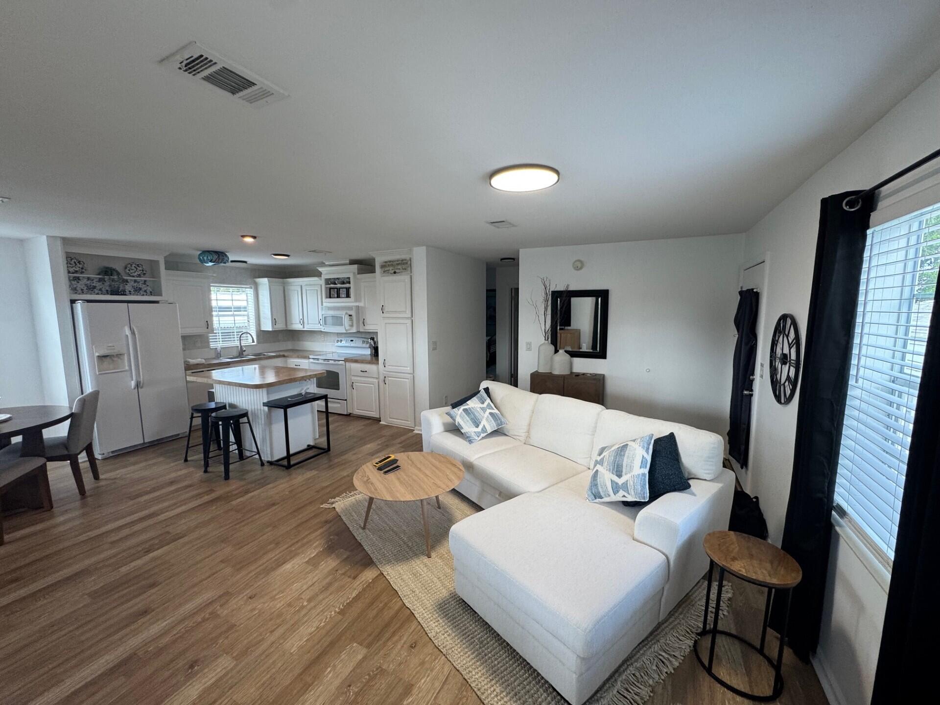 SEA MEADOWS - Residential