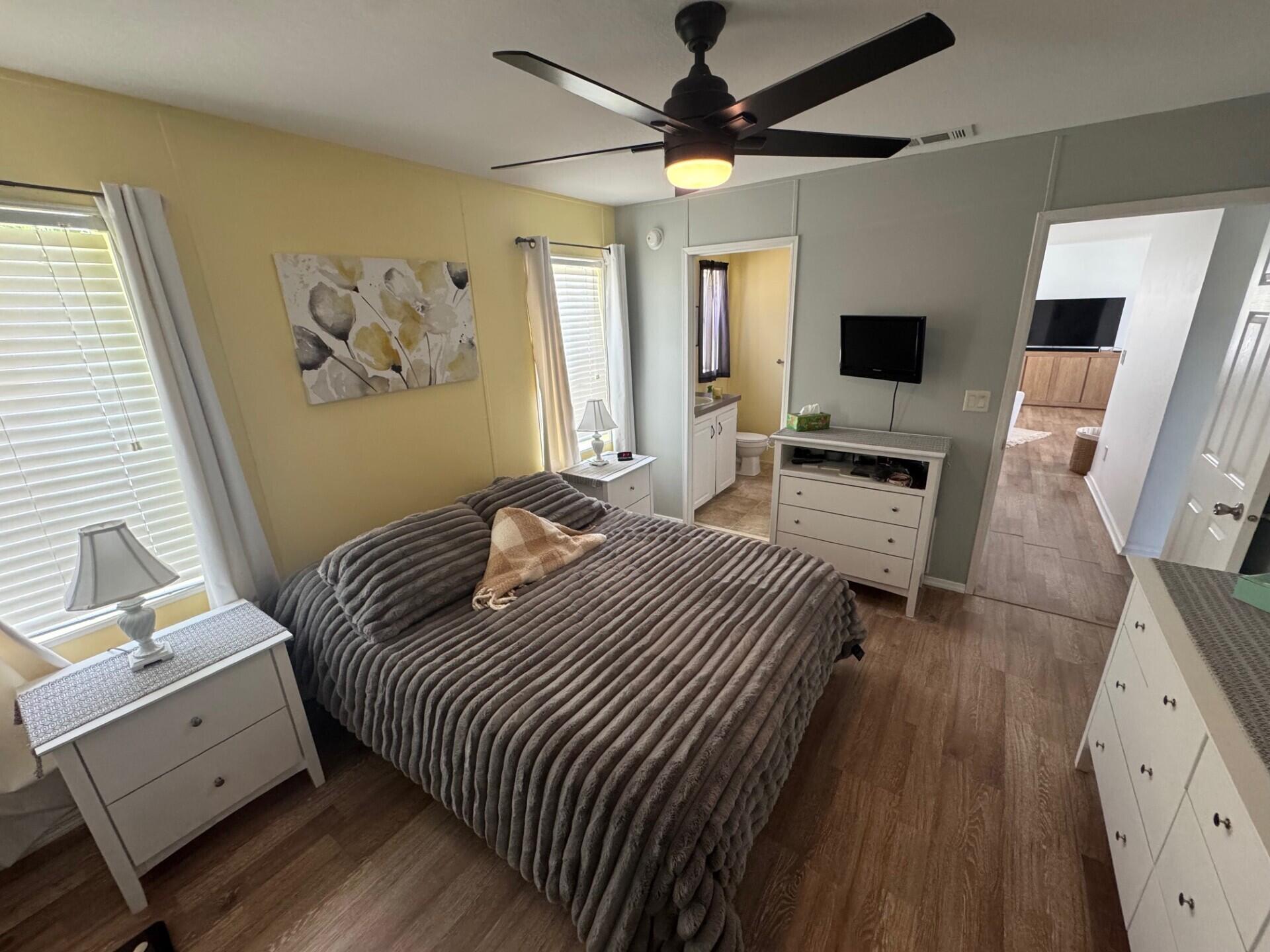 SEA MEADOWS - Residential