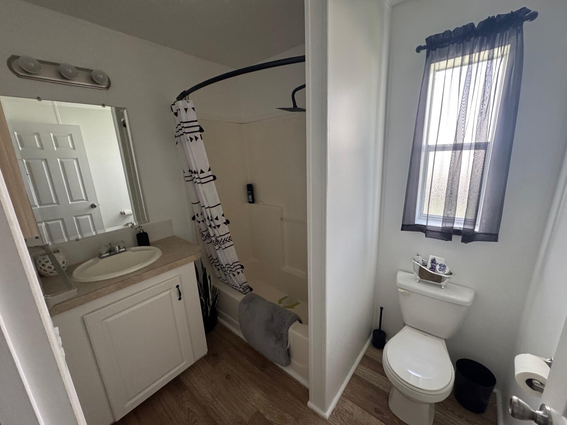 SEA MEADOWS - Residential