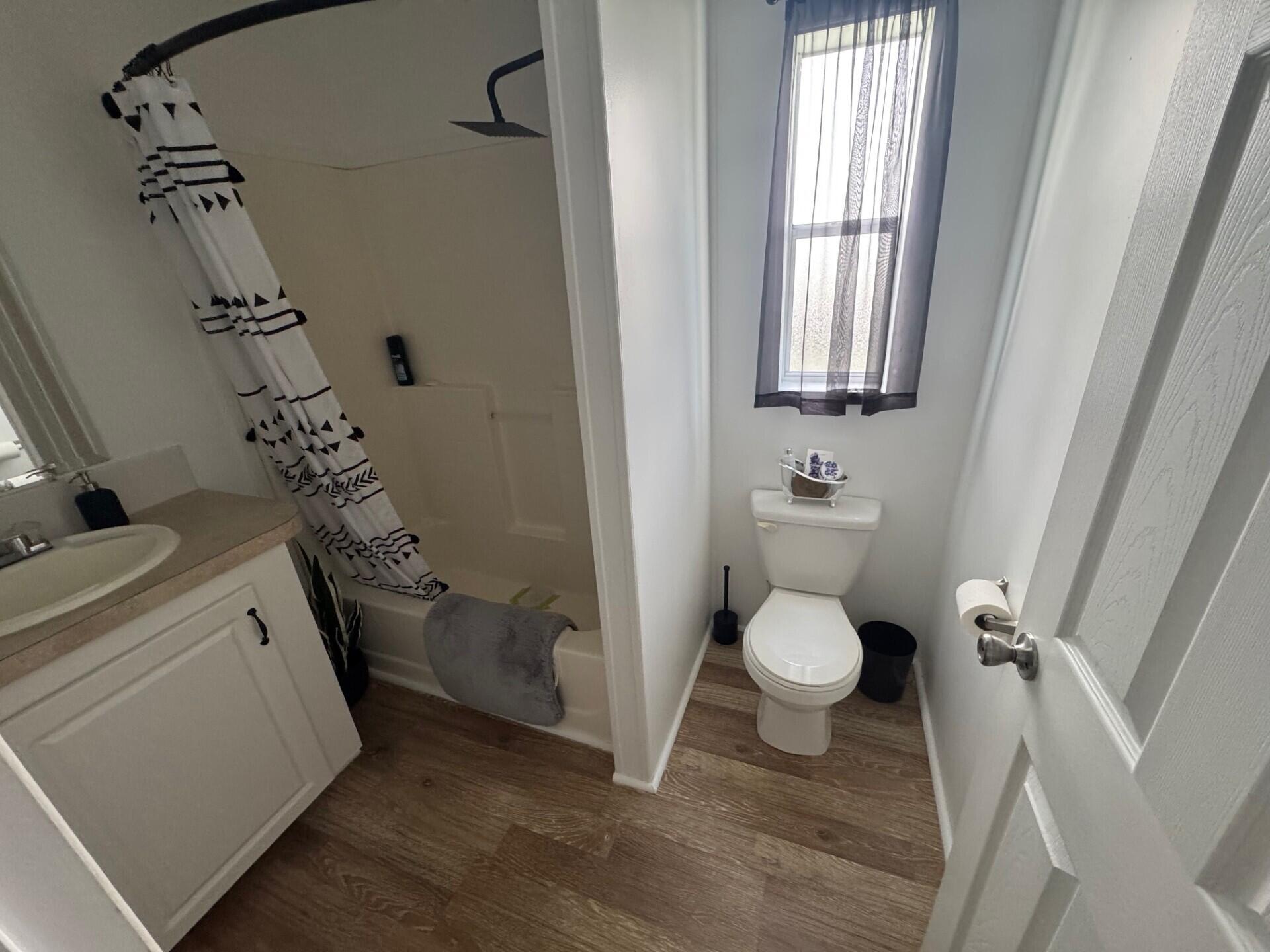 SEA MEADOWS - Residential