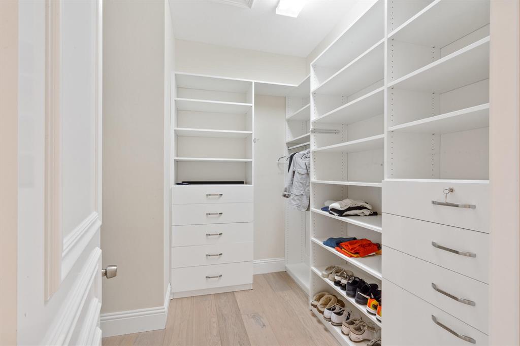 ADDISON RESERVE - Residential