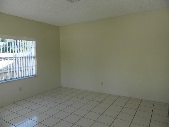 Oakland Park Second Add 1 - Residential Lease