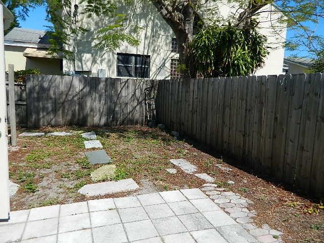Oakland Park Second Add 1 - Residential Lease