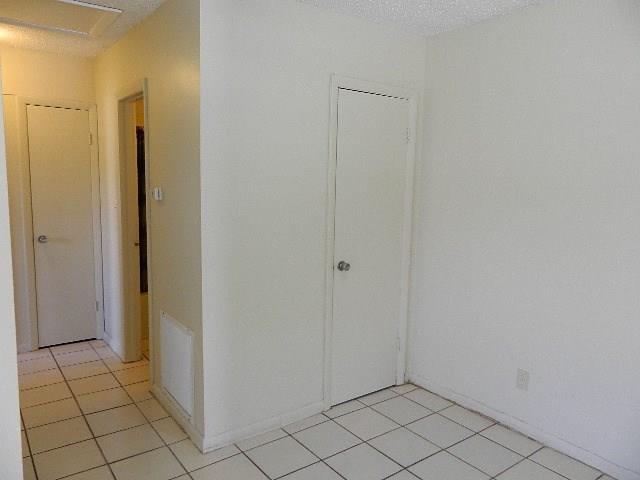 Oakland Park Second Add 1 - Residential Lease