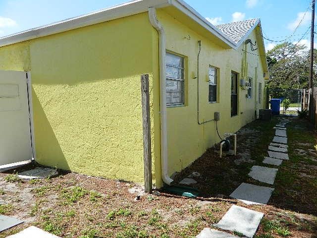Oakland Park Second Add 1 - Residential Lease