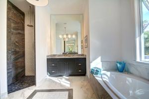 BOCA RATON RIVIERA - Residential