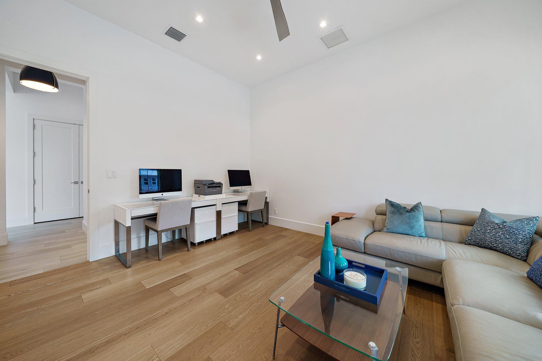 HIDDEN KEY - Residential