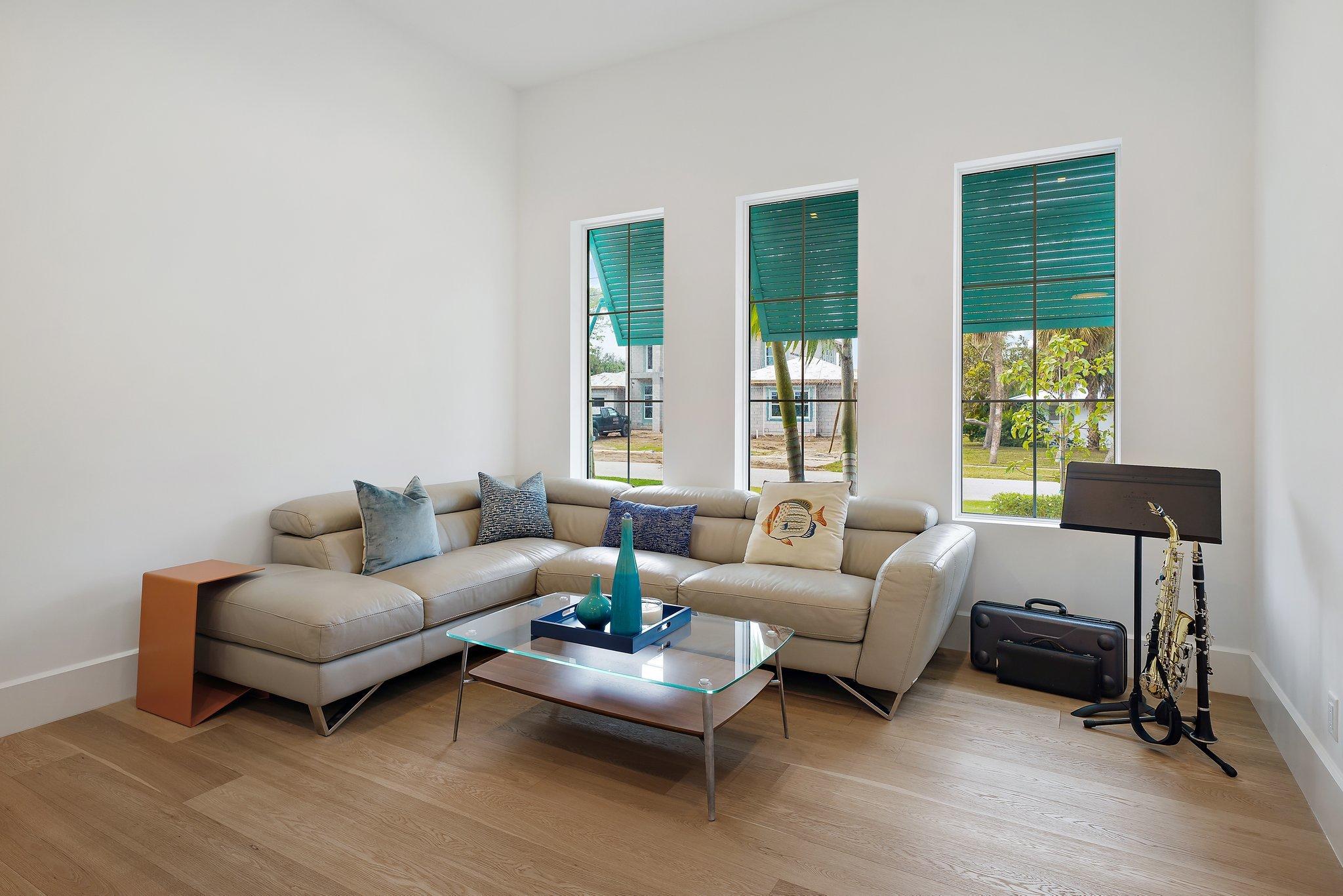 HIDDEN KEY - Residential