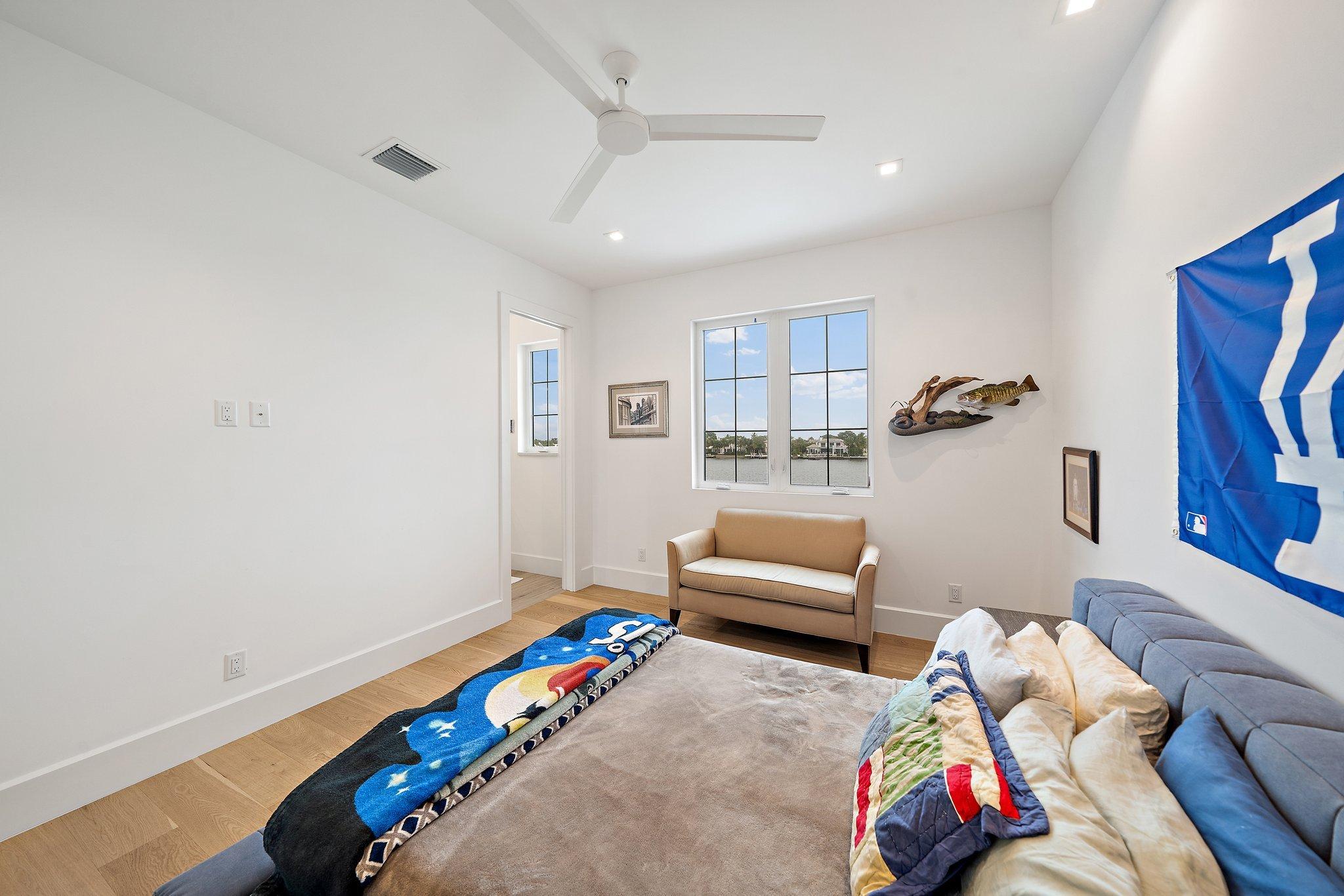 HIDDEN KEY - Residential