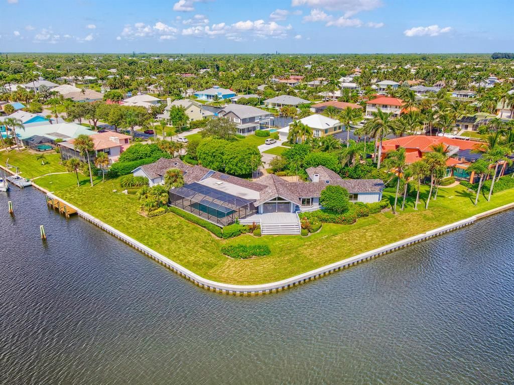 Photo of 8622 SE Royal Street, Hobe Sound, FL 33455 (MLS # R10744977)