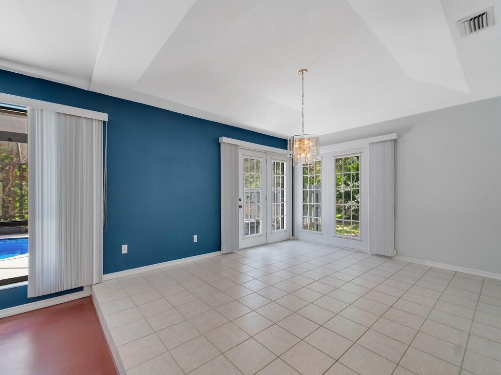 GREEN ACRES ESTATES - Residential