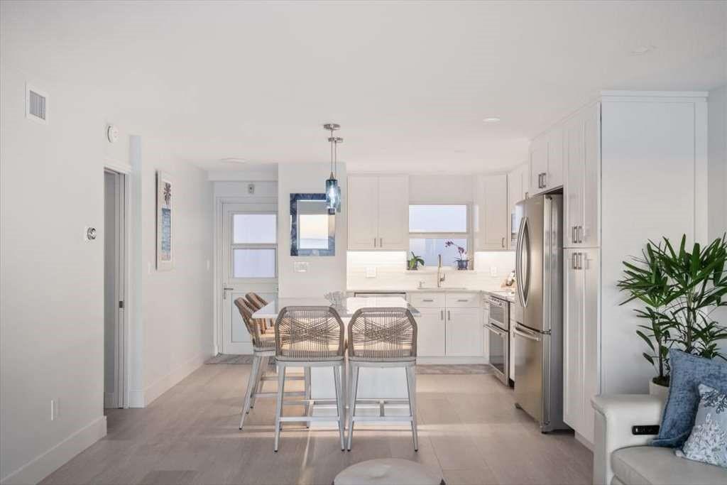 8 Briny Ave 404