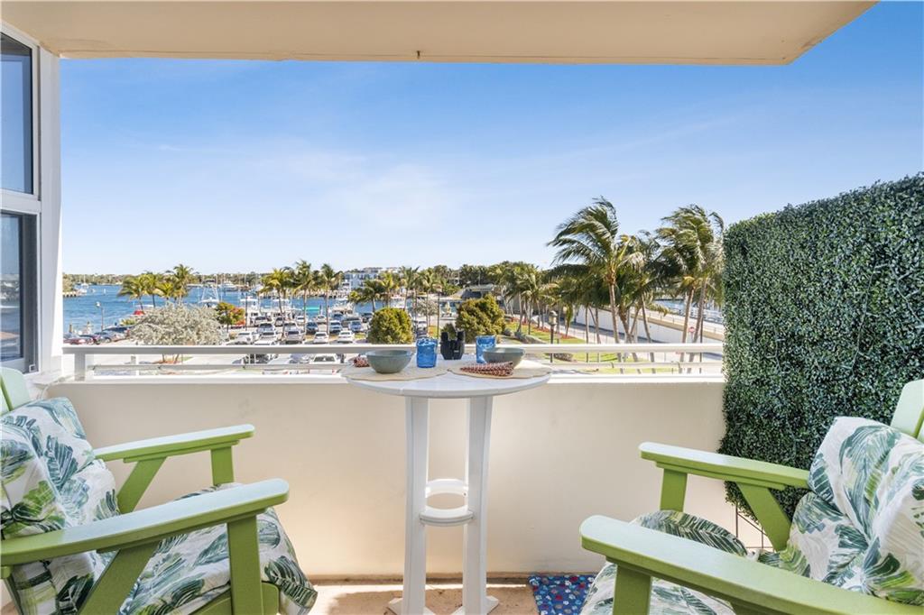 Hillsboro Light Towers Co - Residential Lease