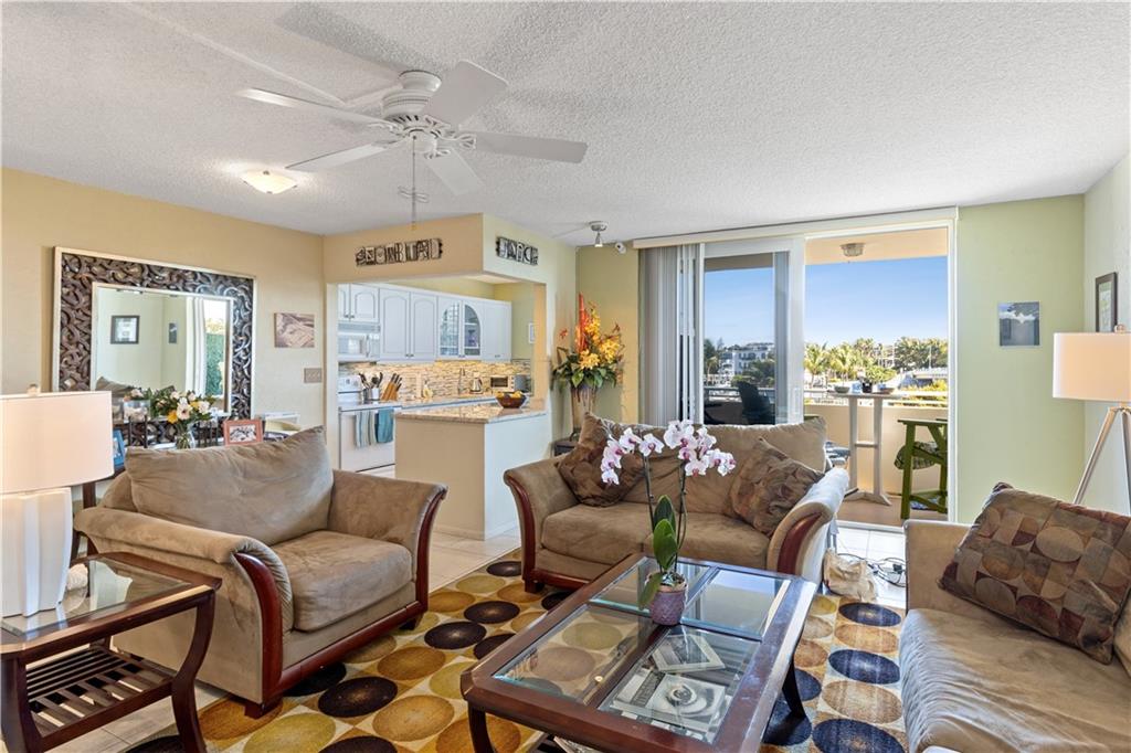 Hillsboro Light Towers Co - Residential Lease