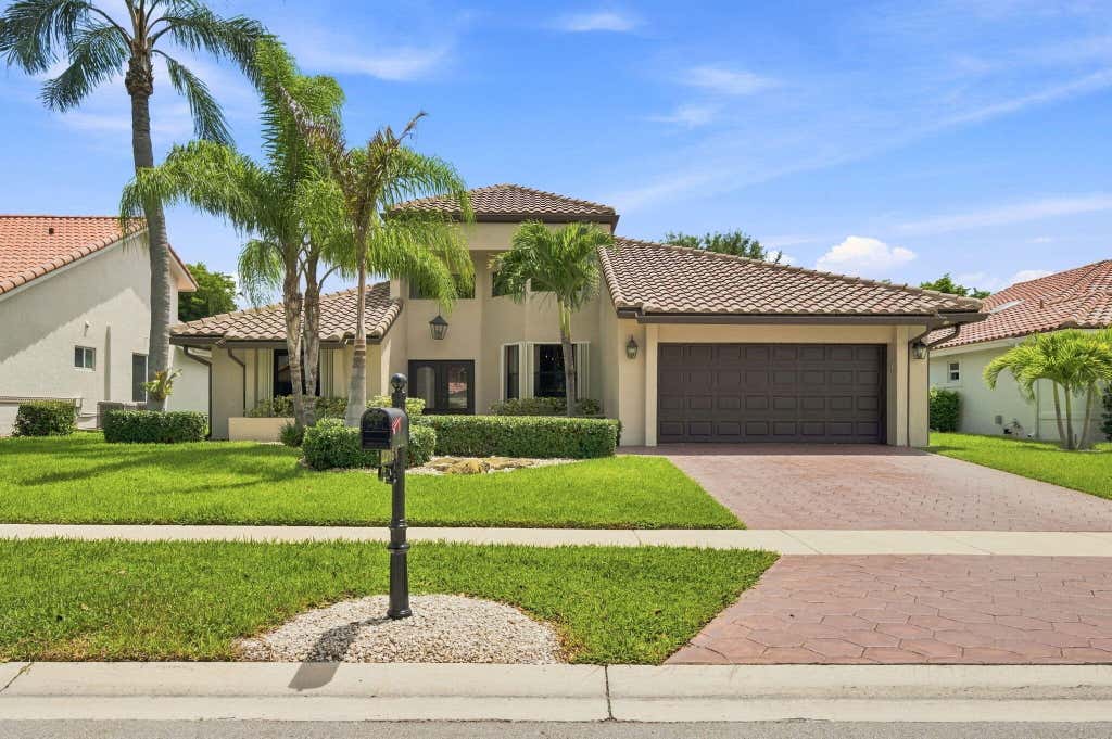 Photo of 23161 L'Ermitage Circle, Boca Raton, FL 33433 (MLS # B26058834)