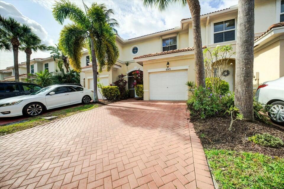 SEMINOLE GARDENS AT WOODB - Residential