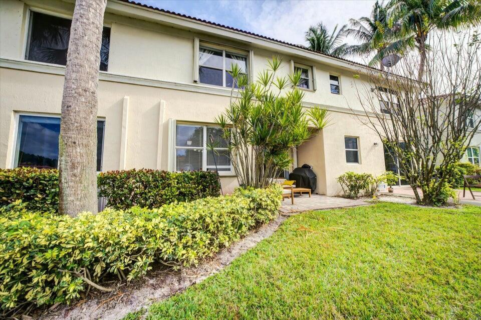 SEMINOLE GARDENS AT WOODB - Residential