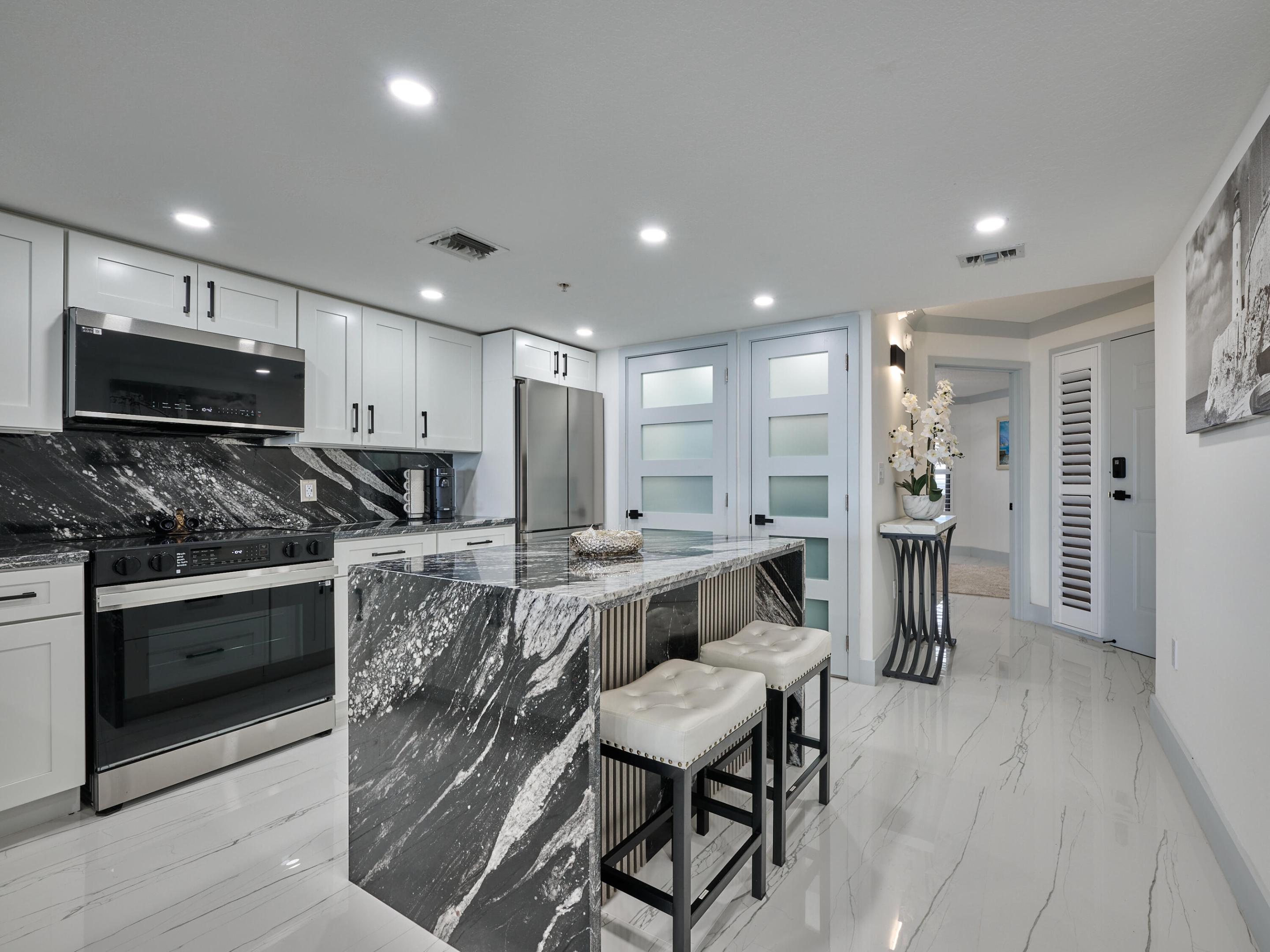 SEAWARD AT ATLANTIC VIEW, Atlantic View Beach Club - Residential Lease