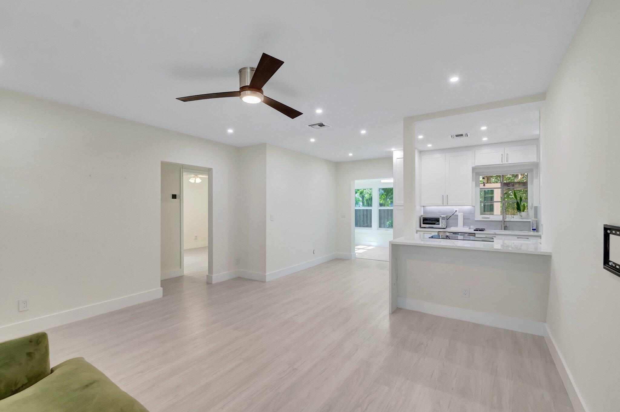 305 Vanderbilt Drive