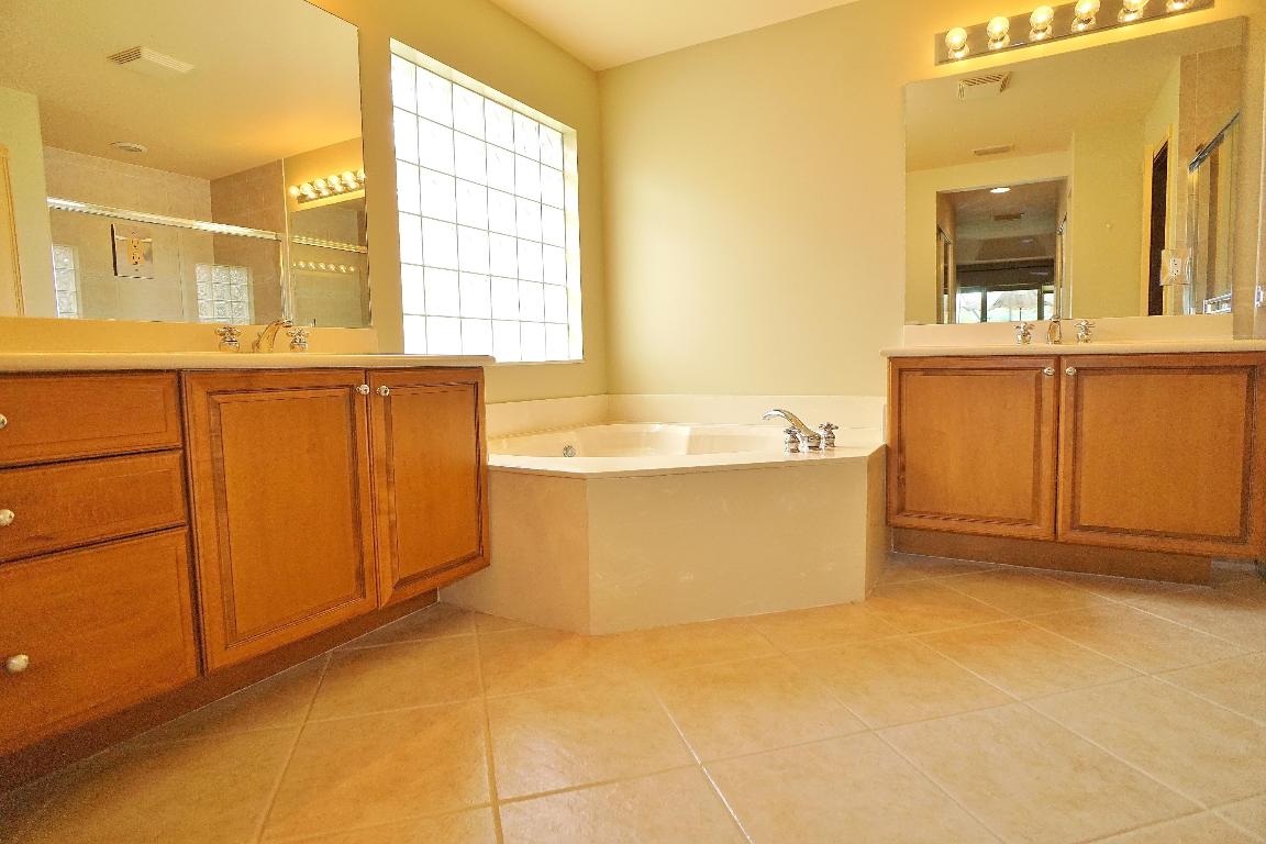 Valencia Shores - Residential Lease