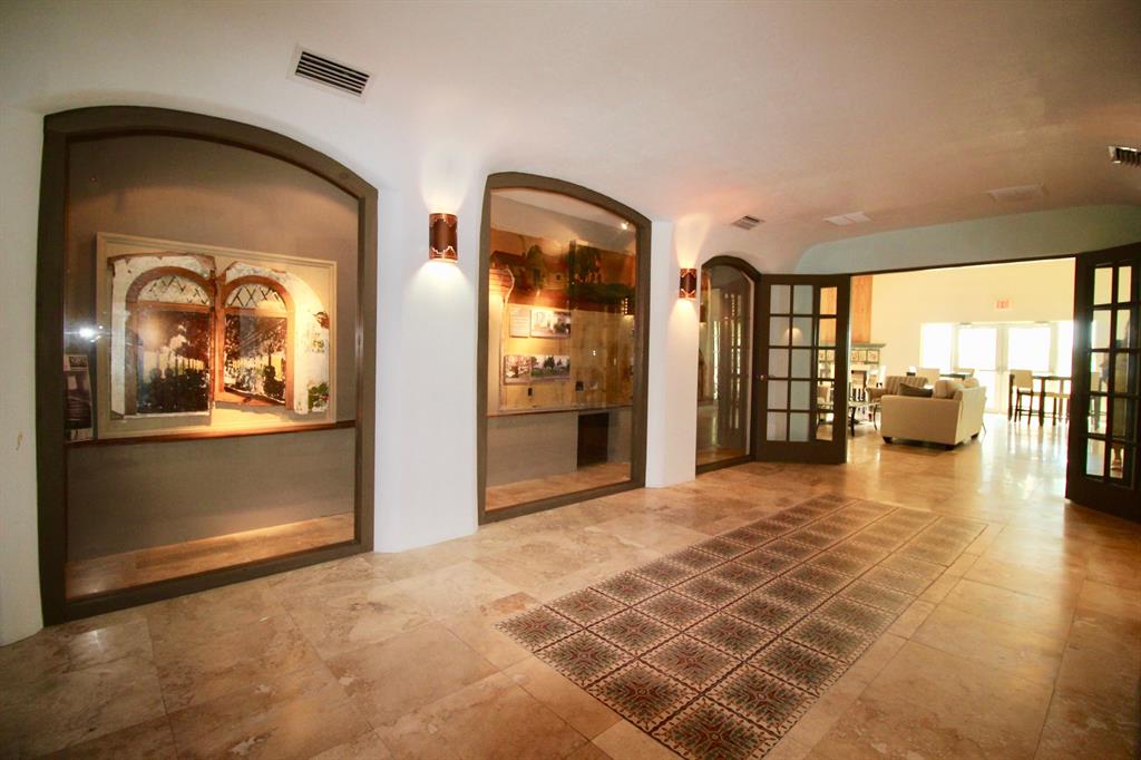 COCONUT COVE MARINA - Residential