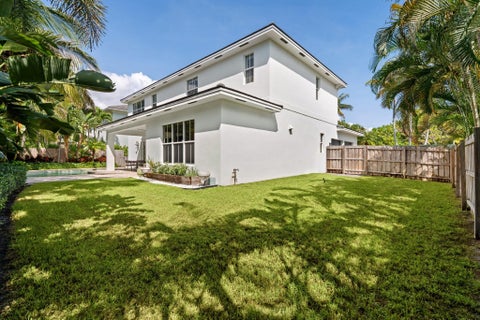 Tiny photo for 398 NE 8th Street, Boca Raton, FL 33432 (MLS # B26079217)