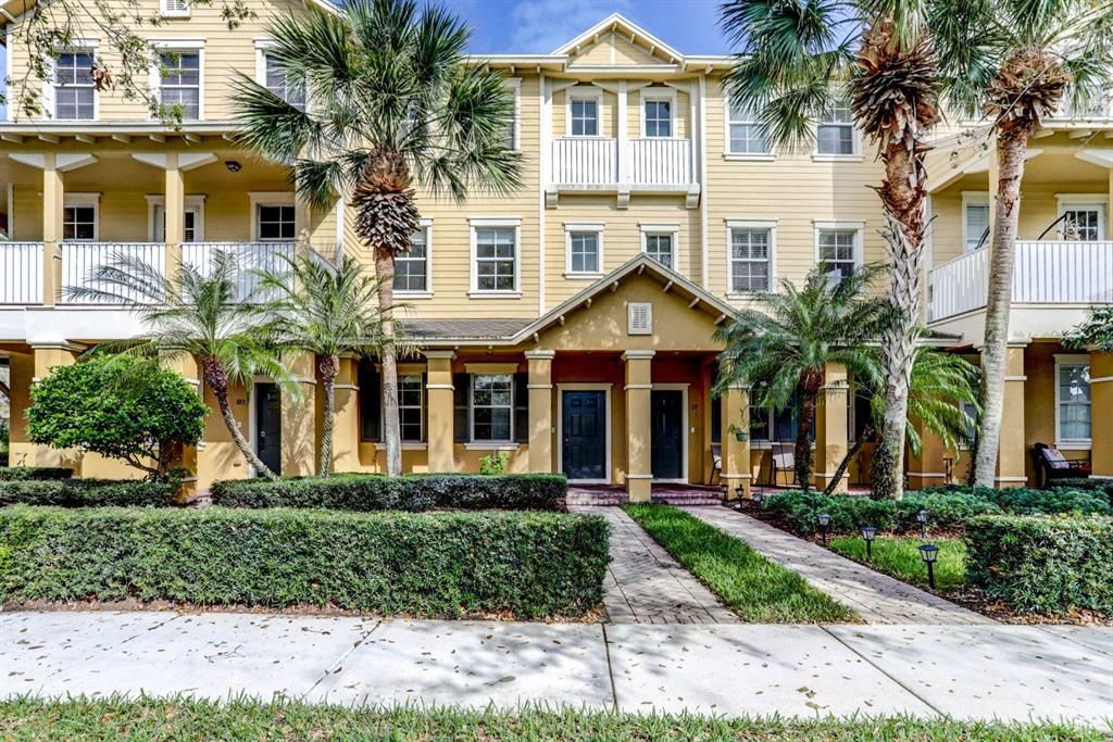 Photo of 107 E Thatch Palm Circle, Jupiter, FL 33458 (MLS # R10696359)