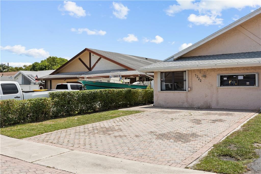 North Lauderdale Village - Residential