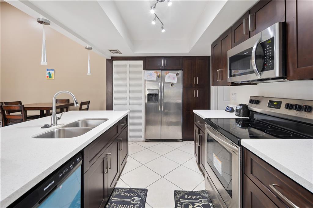 North Lauderdale Village - Residential