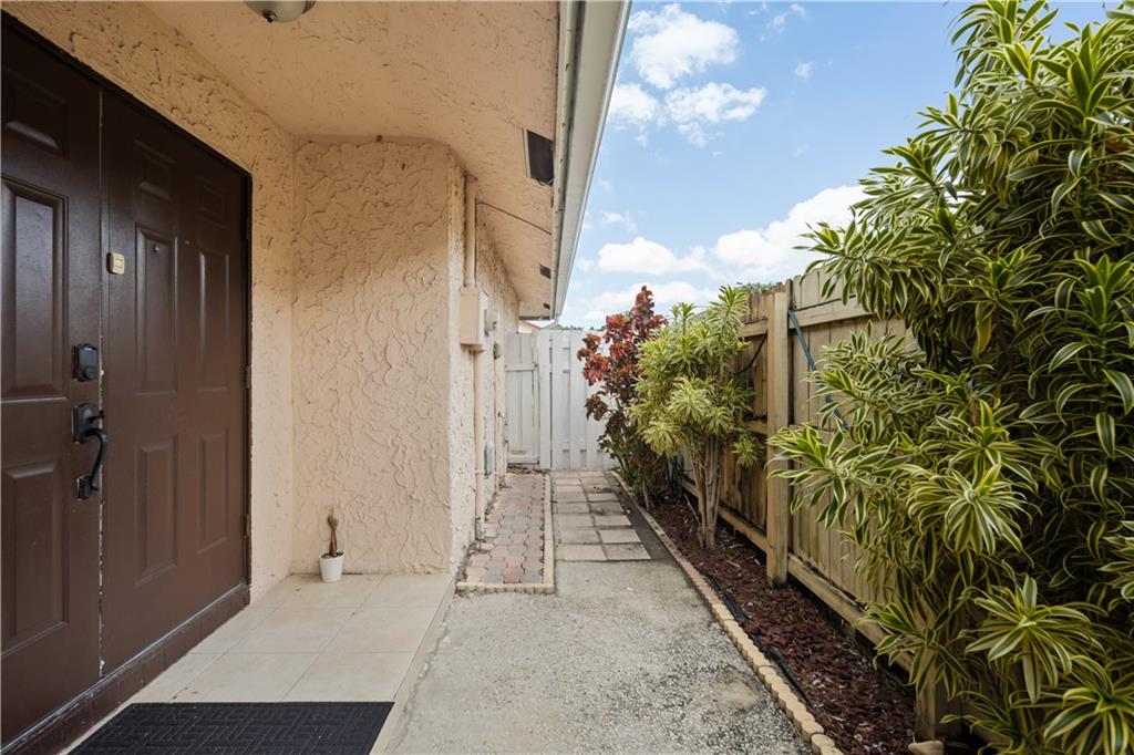 North Lauderdale Village - Residential