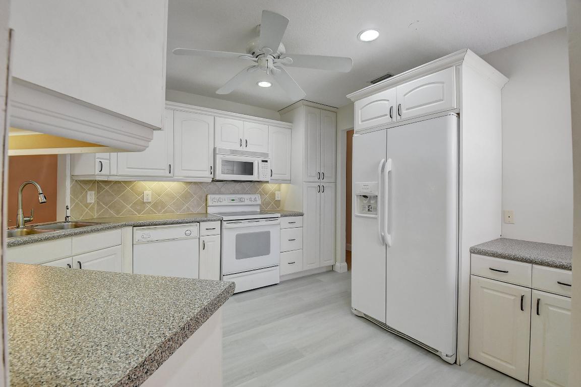 Boca Fontana - Residential