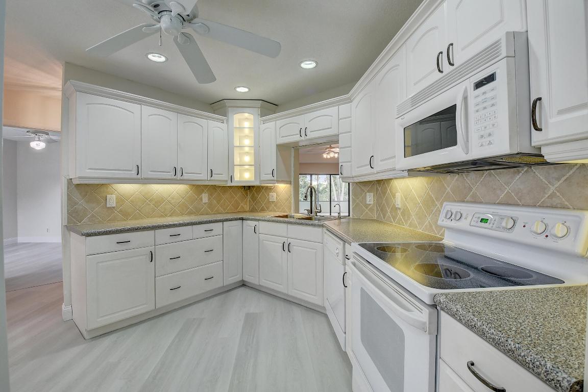 Boca Fontana - Residential