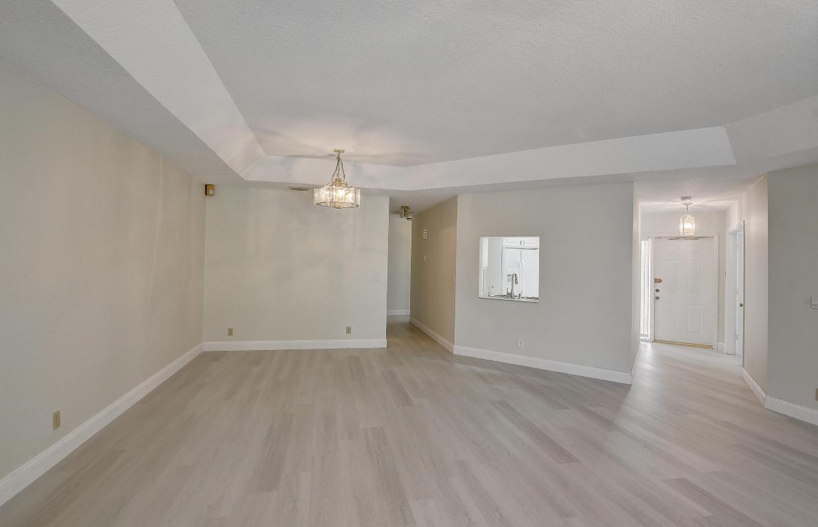 9107 Chatsworth Cascades Circle