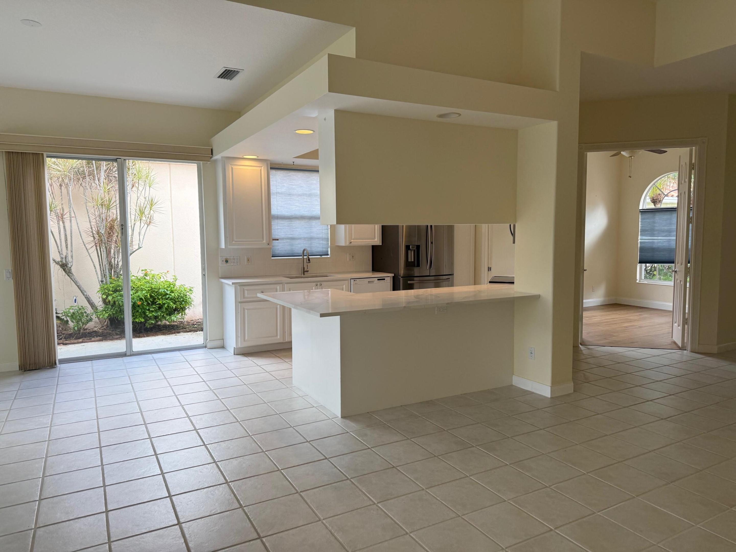 RIVERWALK - Residential