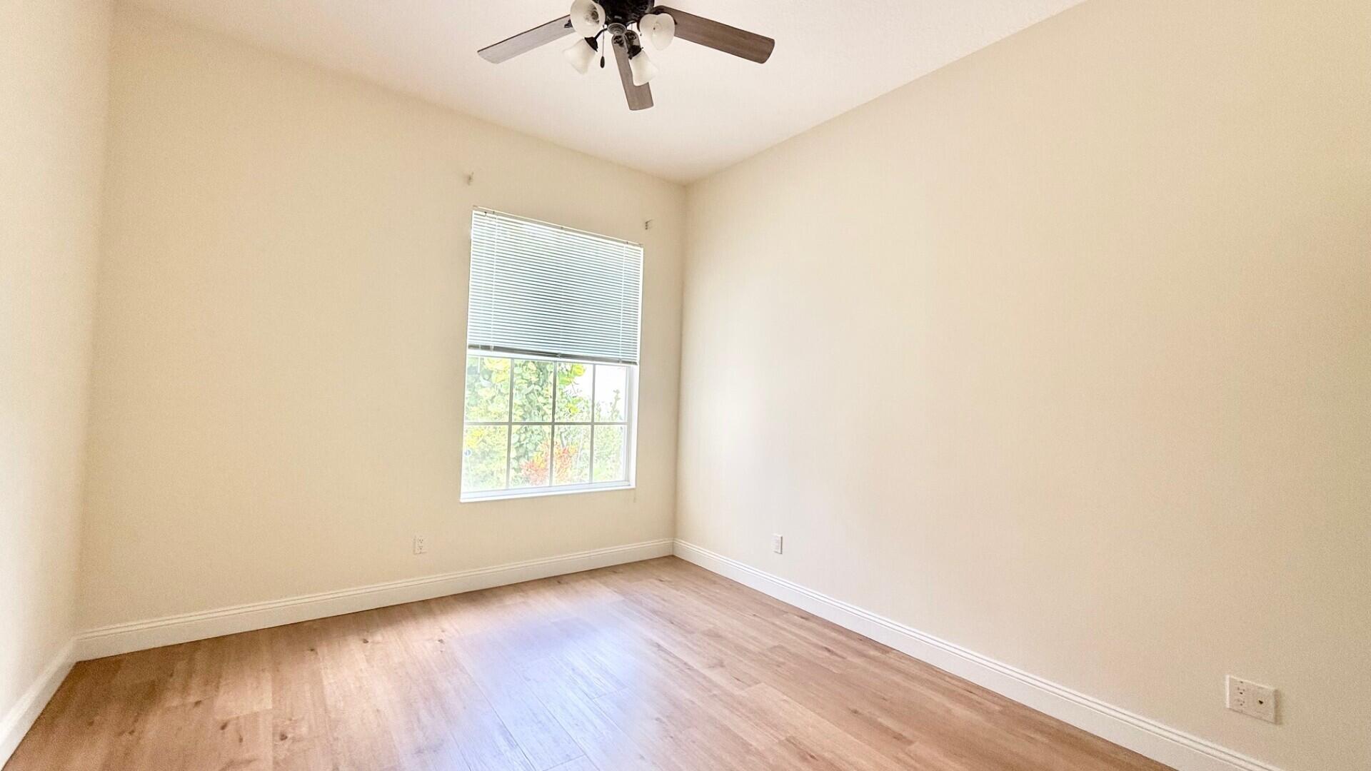 RIVERWALK - Residential