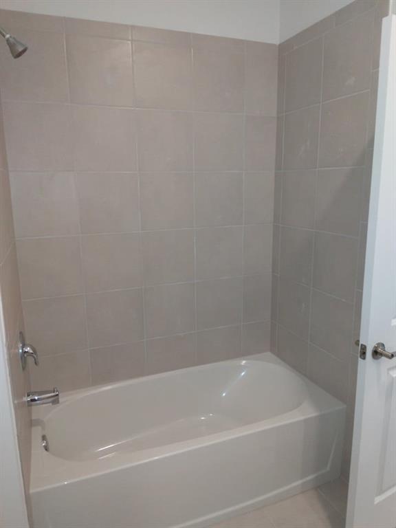 SAVANNAH LANDINGS - Residential