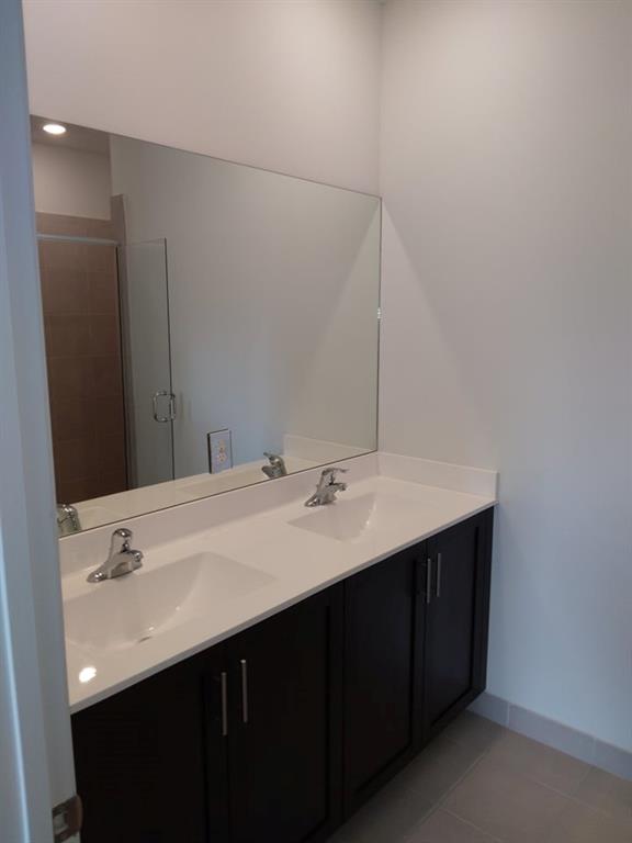 SAVANNAH LANDINGS - Residential