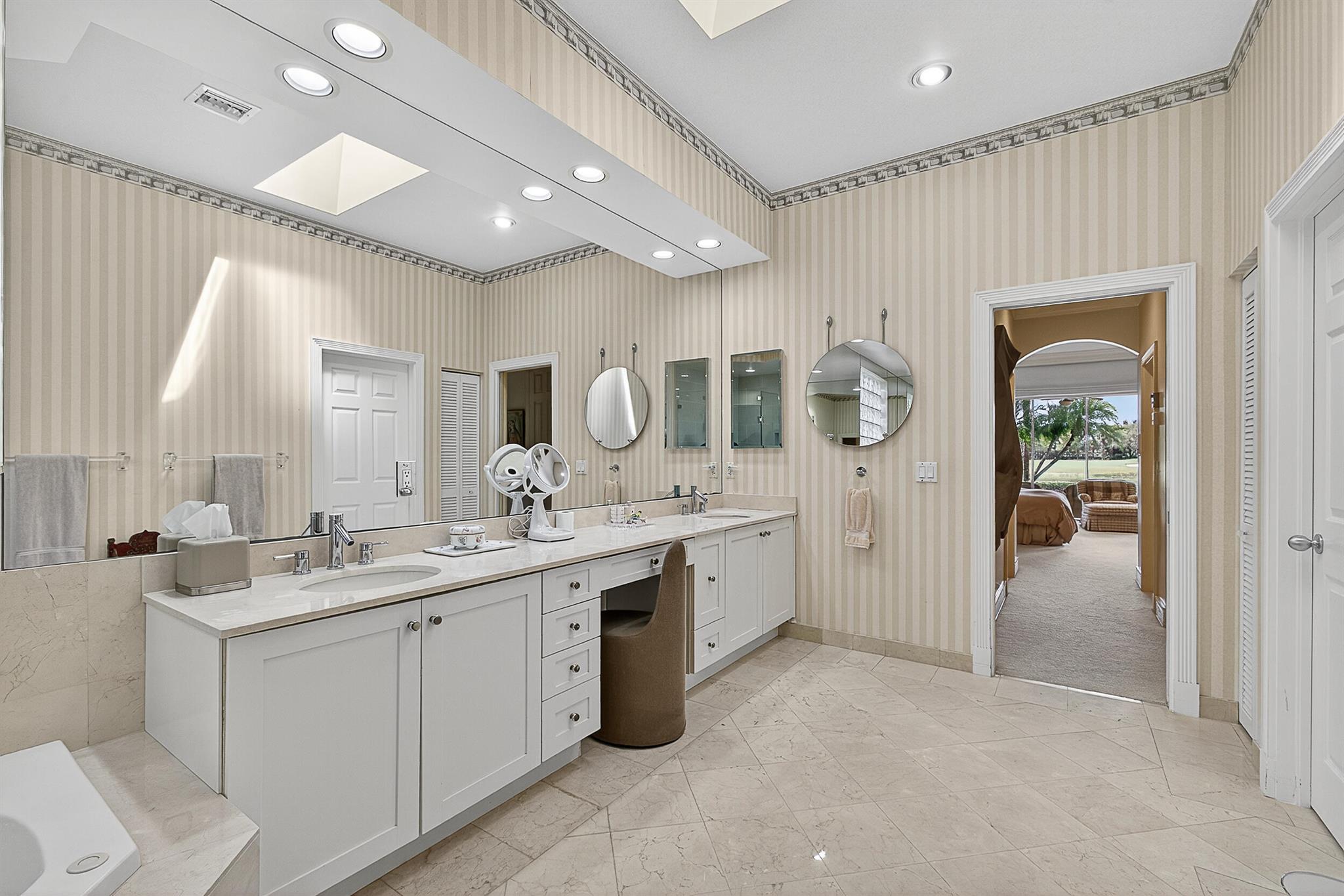 Admirals Cove - Residential