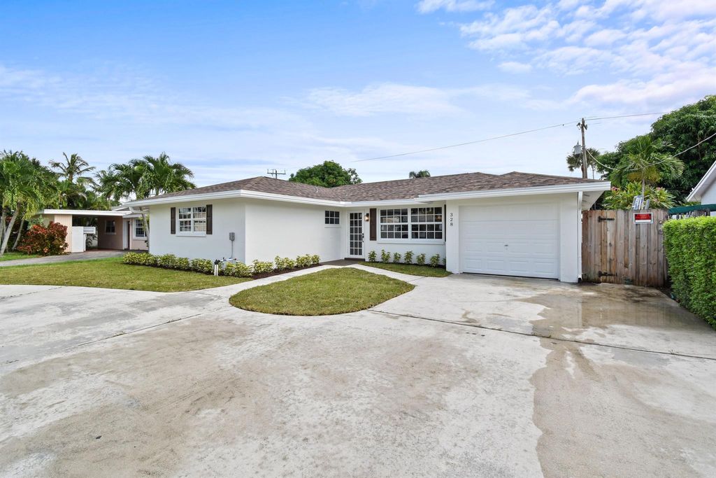 Photo of 328 Balsam Street, Palm Beach Gardens, FL 33410 (MLS # R11130163)