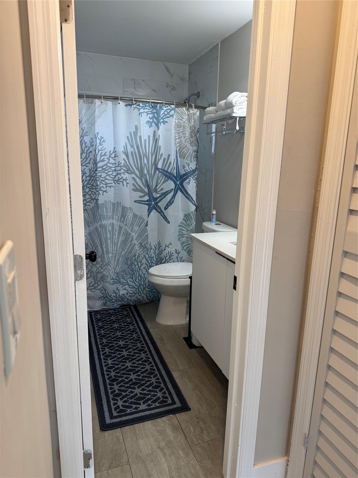 Woodlawn 11-28 B - Residential Lease