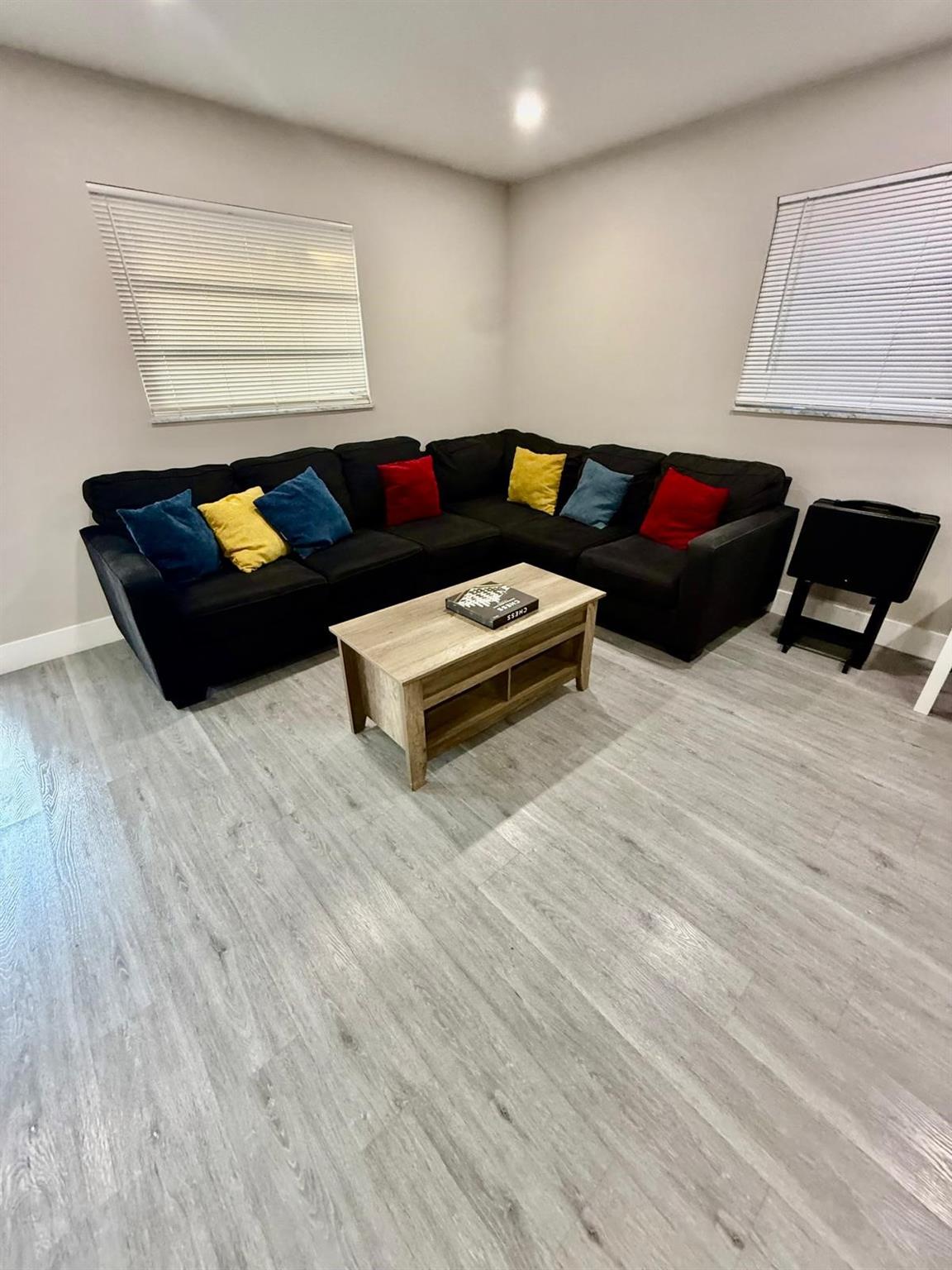 Woodlawn 11-28 B - Residential Lease