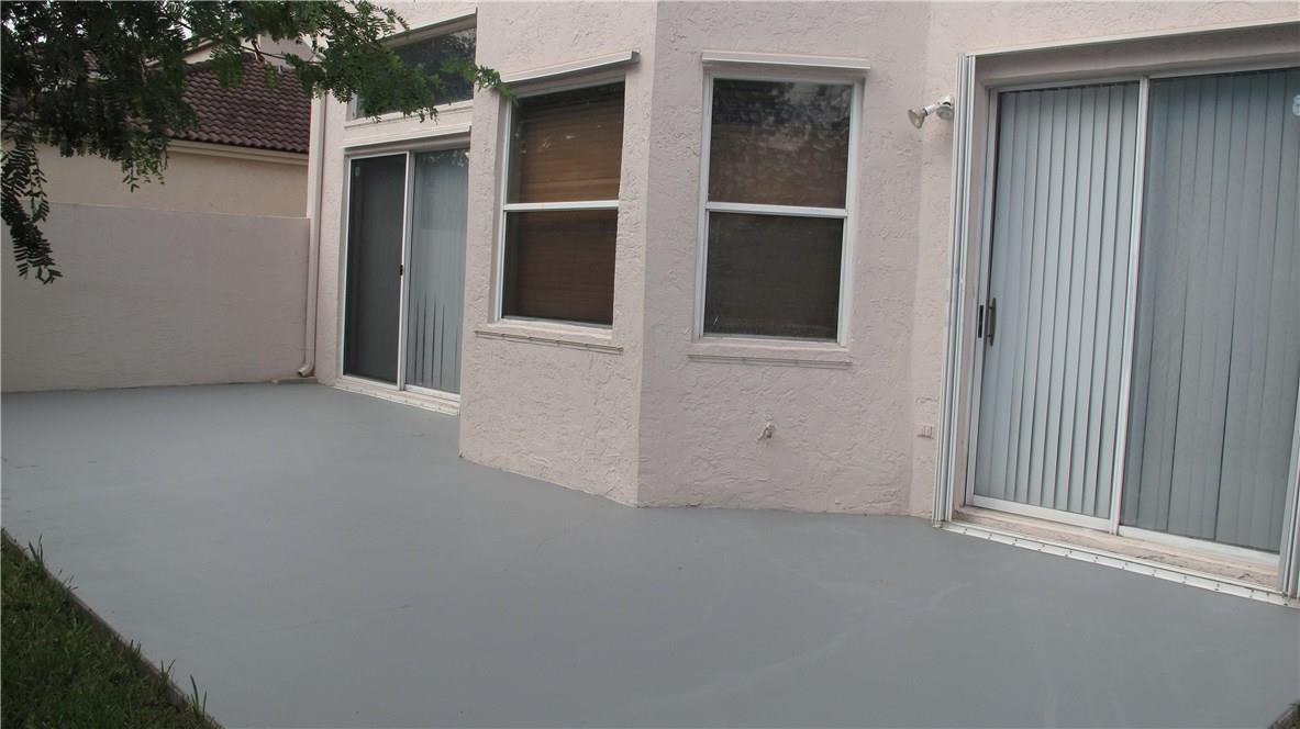 TOWNGATE - Residential Lease