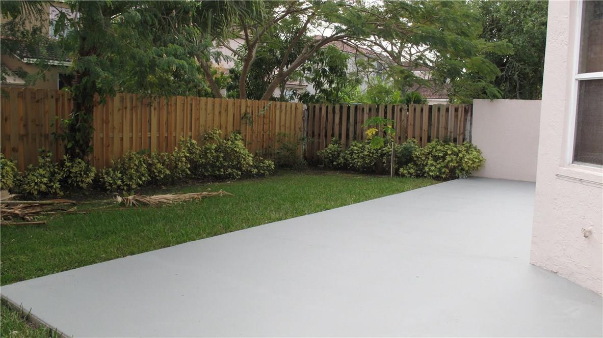 TOWNGATE - Residential Lease