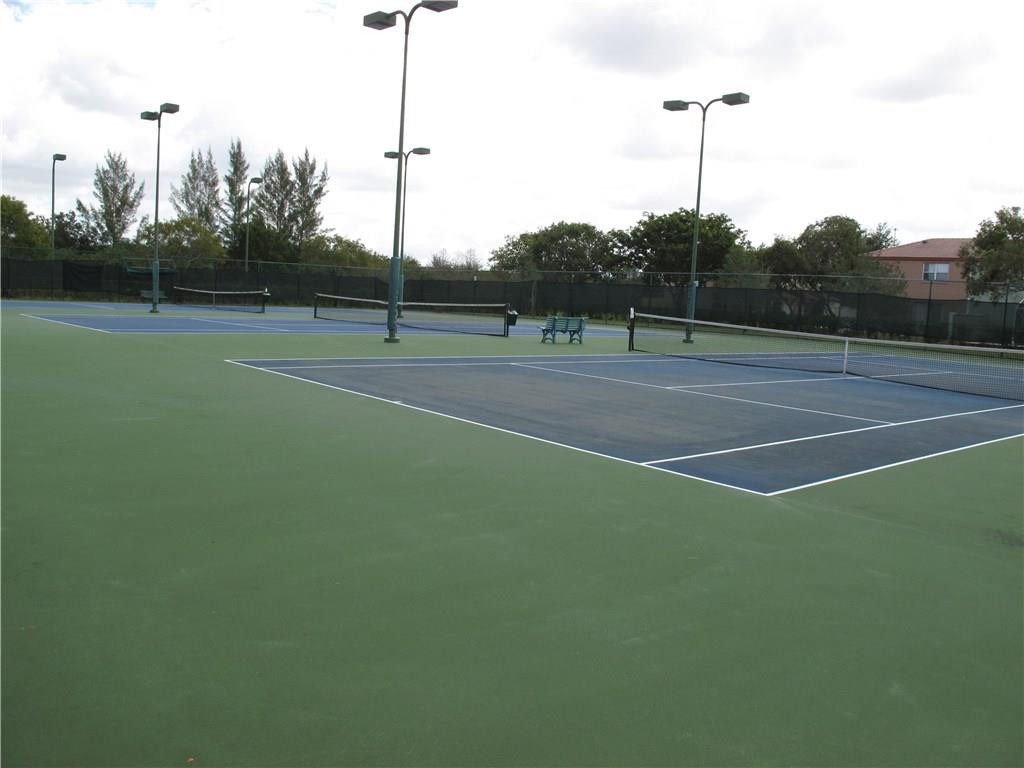 TOWNGATE - Residential Lease